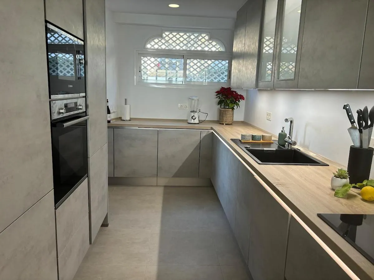 Townhouse At Mijas Beach Sitio de Calahonda Holiday home